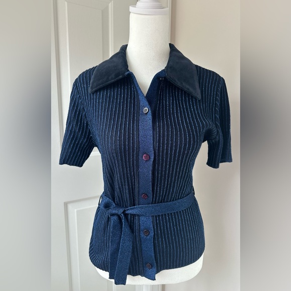 Cento X Cento top with velvet collar, short sleeves, in deep & electric blue. - Picture 1 of 13
